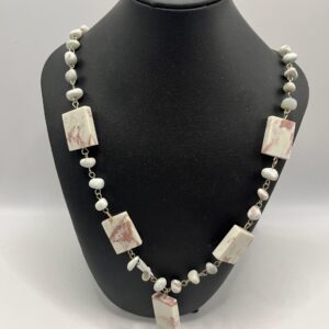 Collares